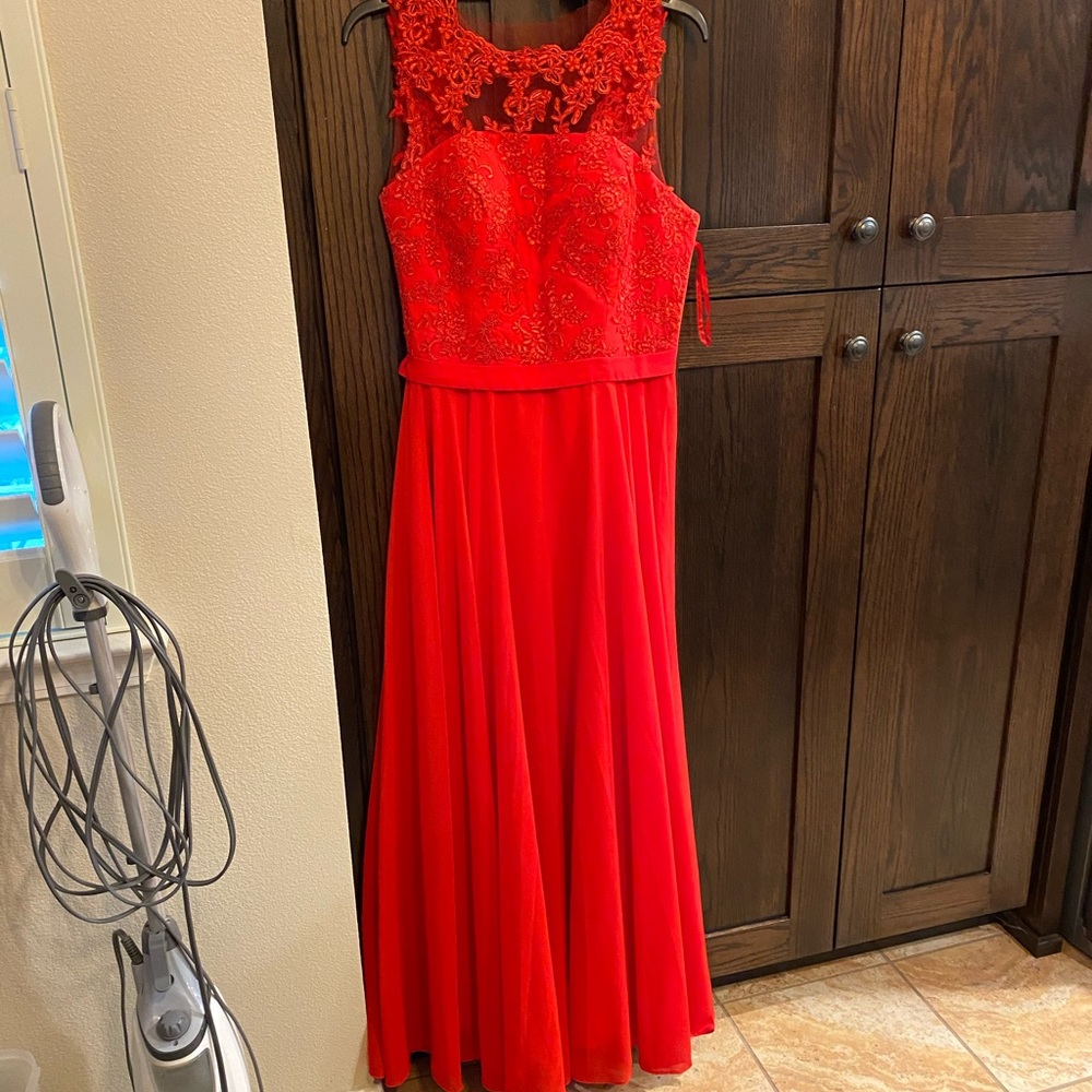 Red prom dress